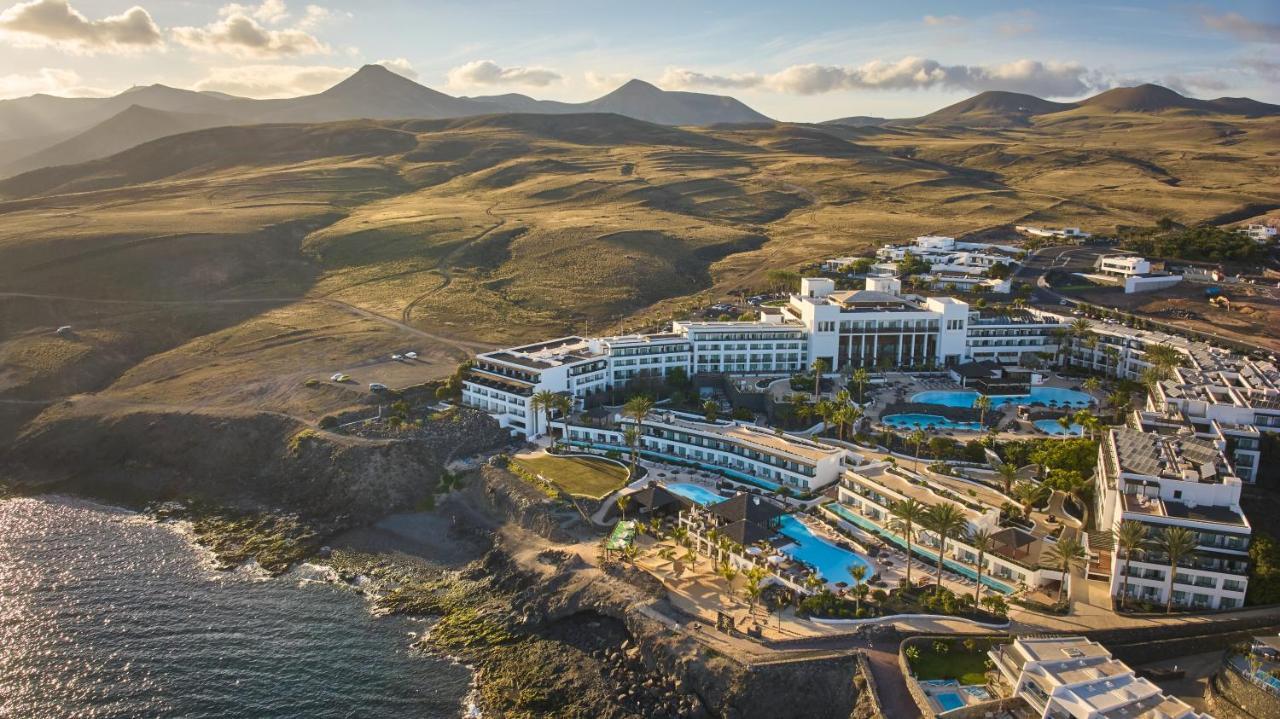 시크릿 란사로테 푸에르토카레로 외부 사진 Aerial view of the resort