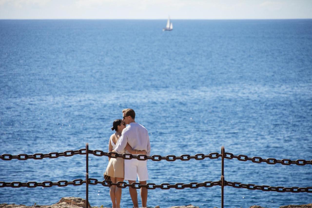 시크릿 란사로테 푸에르토카레로 외부 사진 A couple in Saint-Tropez
